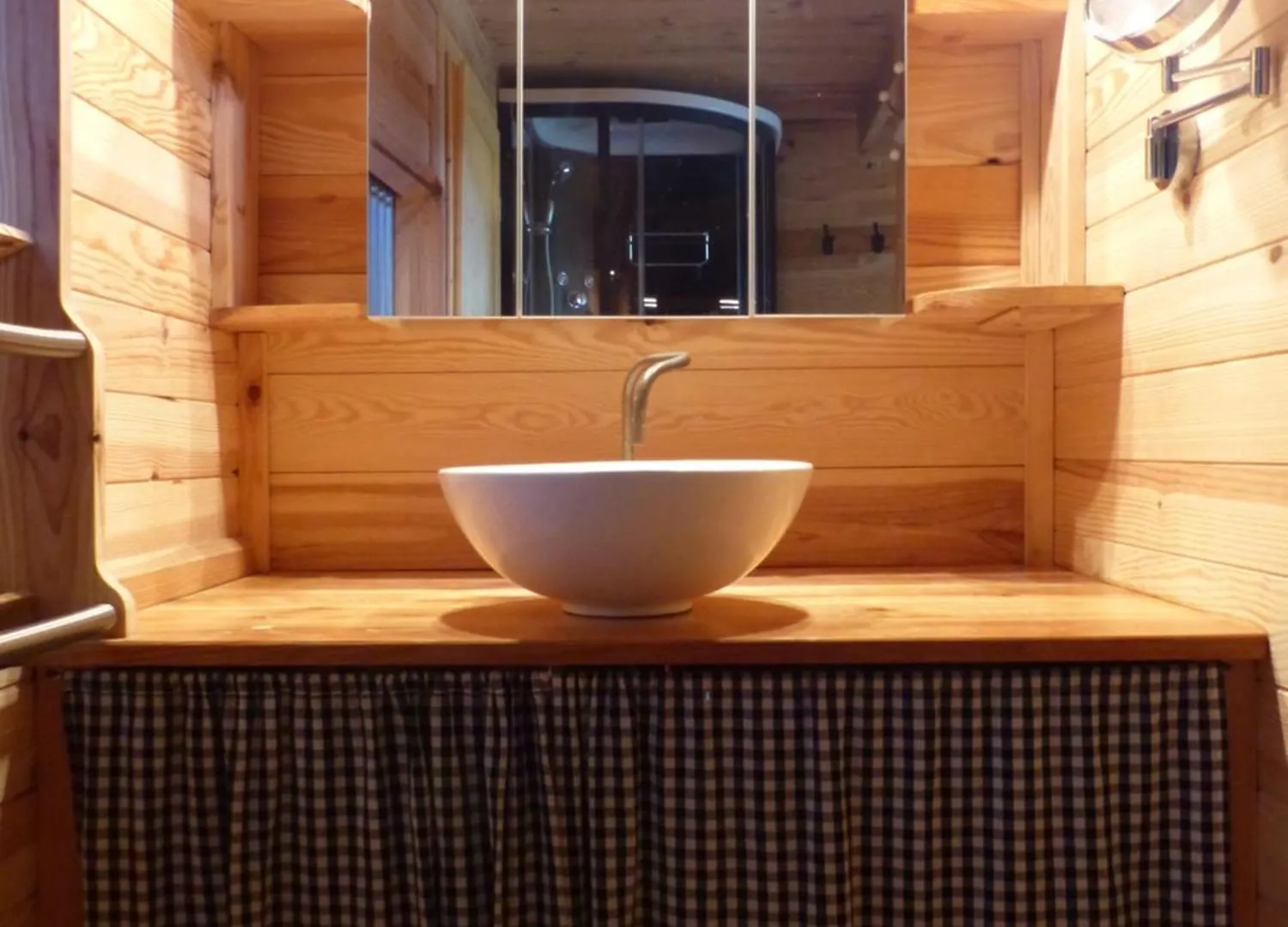 Eco-Grange Au Milieu De Notre Ferme Biologique O'Naturel Avec Sa Mare Et Son Ruisseau Massat Semesterbostad