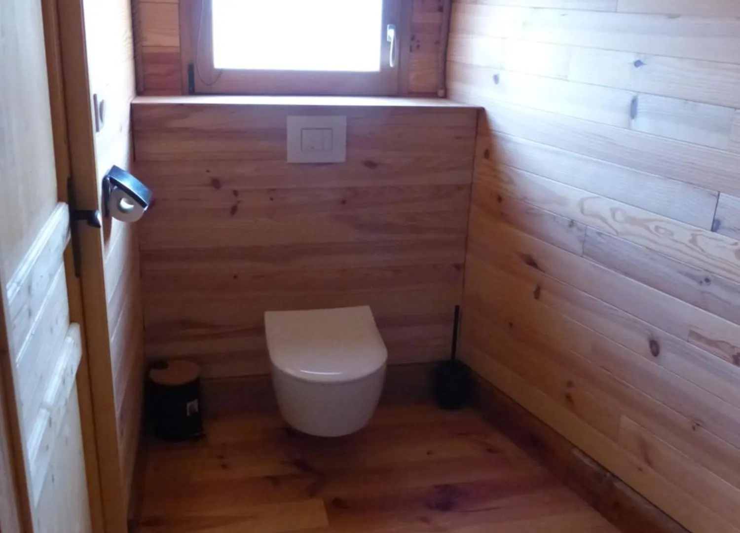 Semesterbostad Eco-Grange Au Milieu De Notre Ferme Biologique O'Naturel Avec Sa Mare Et Son Ruisseau Massat