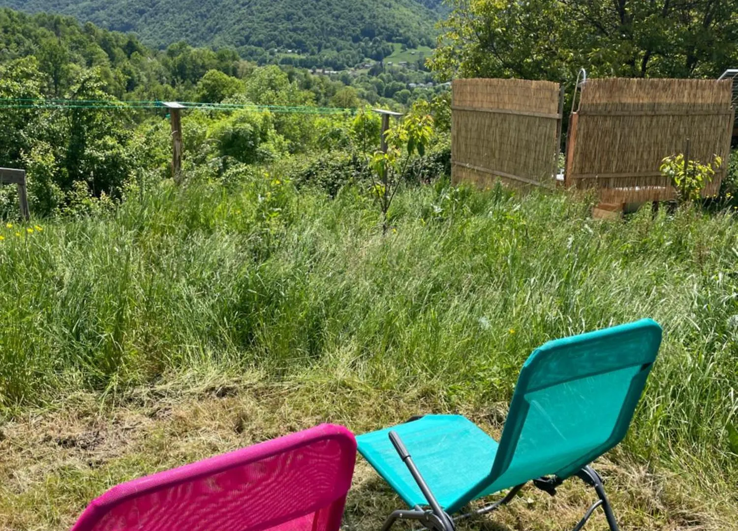 Eco-Grange Au Milieu De Notre Ferme Biologique O'Naturel Avec Sa Mare Et Son Ruisseau Massat Semesterbostad